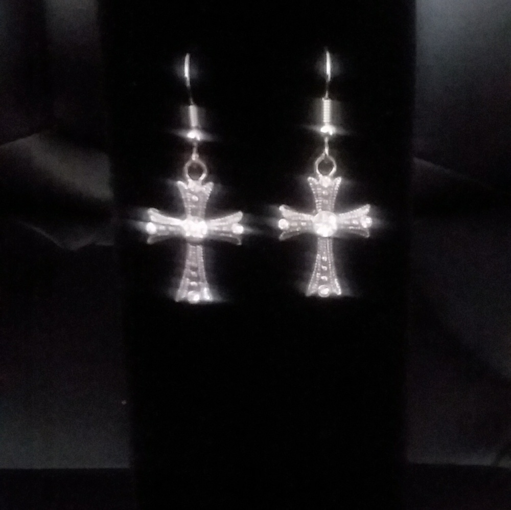 Earrings - Picture 6 of 6